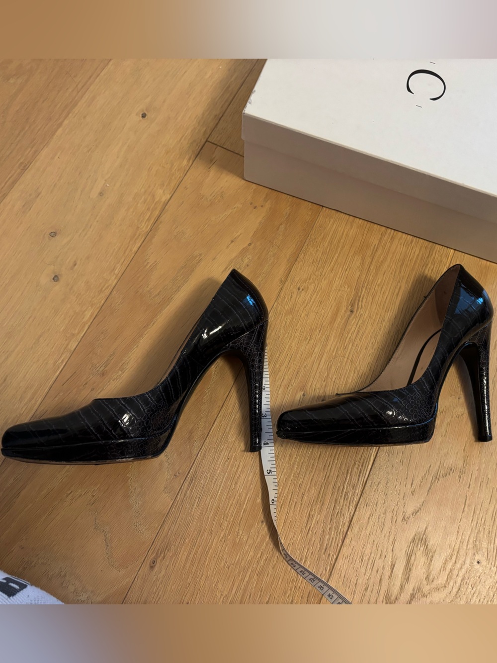 Casadei Black Croc-Embossed Pointed Stiletto Pumps - Picture 3 of 6